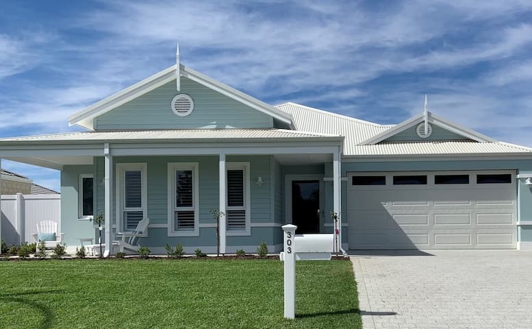 Just Beachy by Swan BnB Management