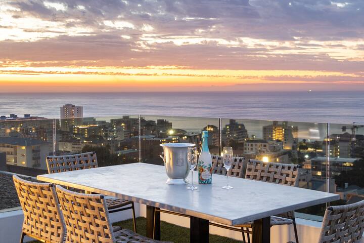 Elements on Battery gallery image 2