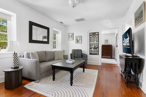 Popular Airbnb listing: The McKenzie Suite at The Mary Scott House in Charleston