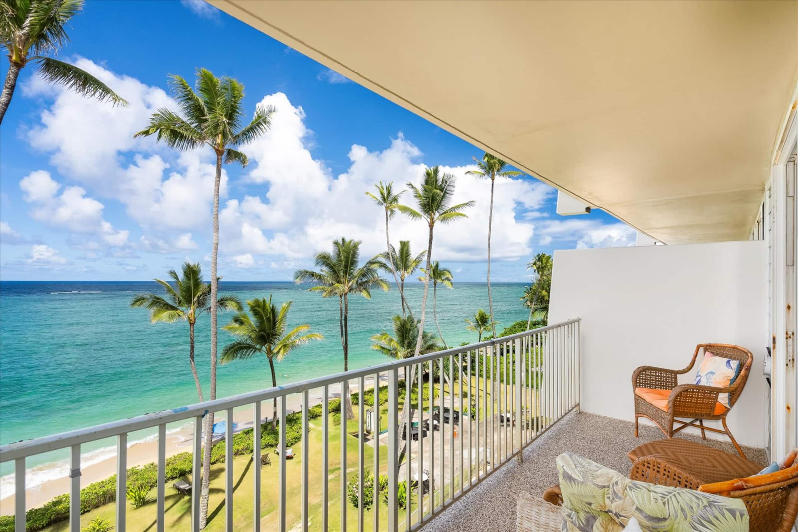 Condo in Hauula · ★4.57 · 1 bedroom · 2 beds · 1 private bath - Image 10