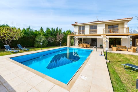 Villa Anassa Private Pool&Garden by VICHY Holidays