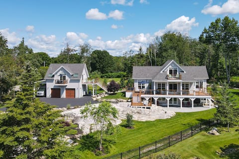 Elegant Coastal Retreat in Boothbay Harbor