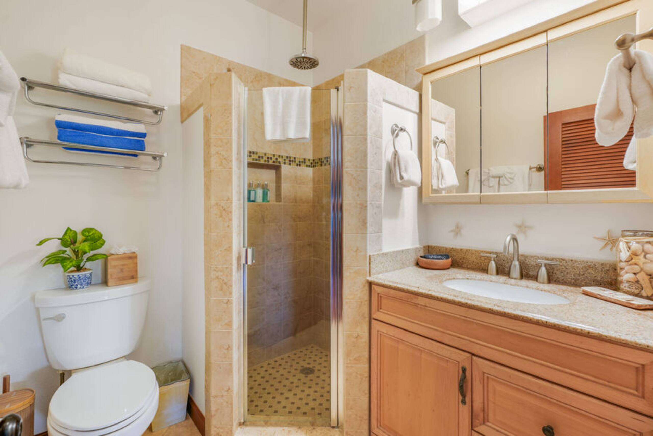 Condo in Kapaa · ★4.86 · 2 bedrooms · 2 beds · 2 baths - Image 19