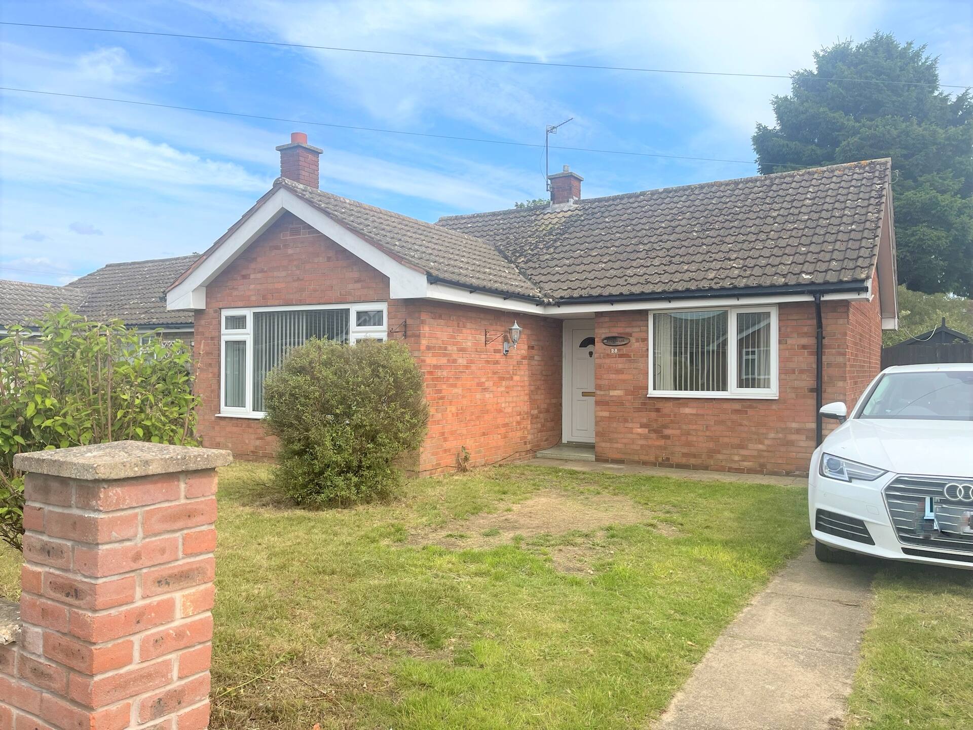 Highcliffe Home - Great Contractor Base, Drive.