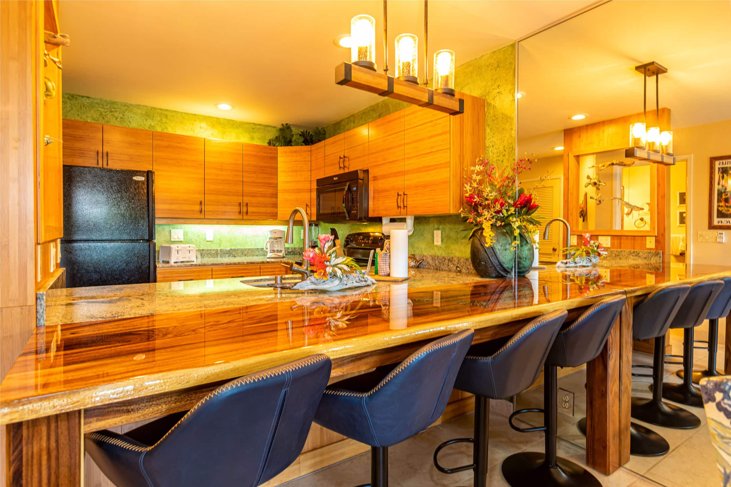 Condo in Kihei · ★5.0 · 1 bedroom · 2 beds · 2 private baths - Image 7