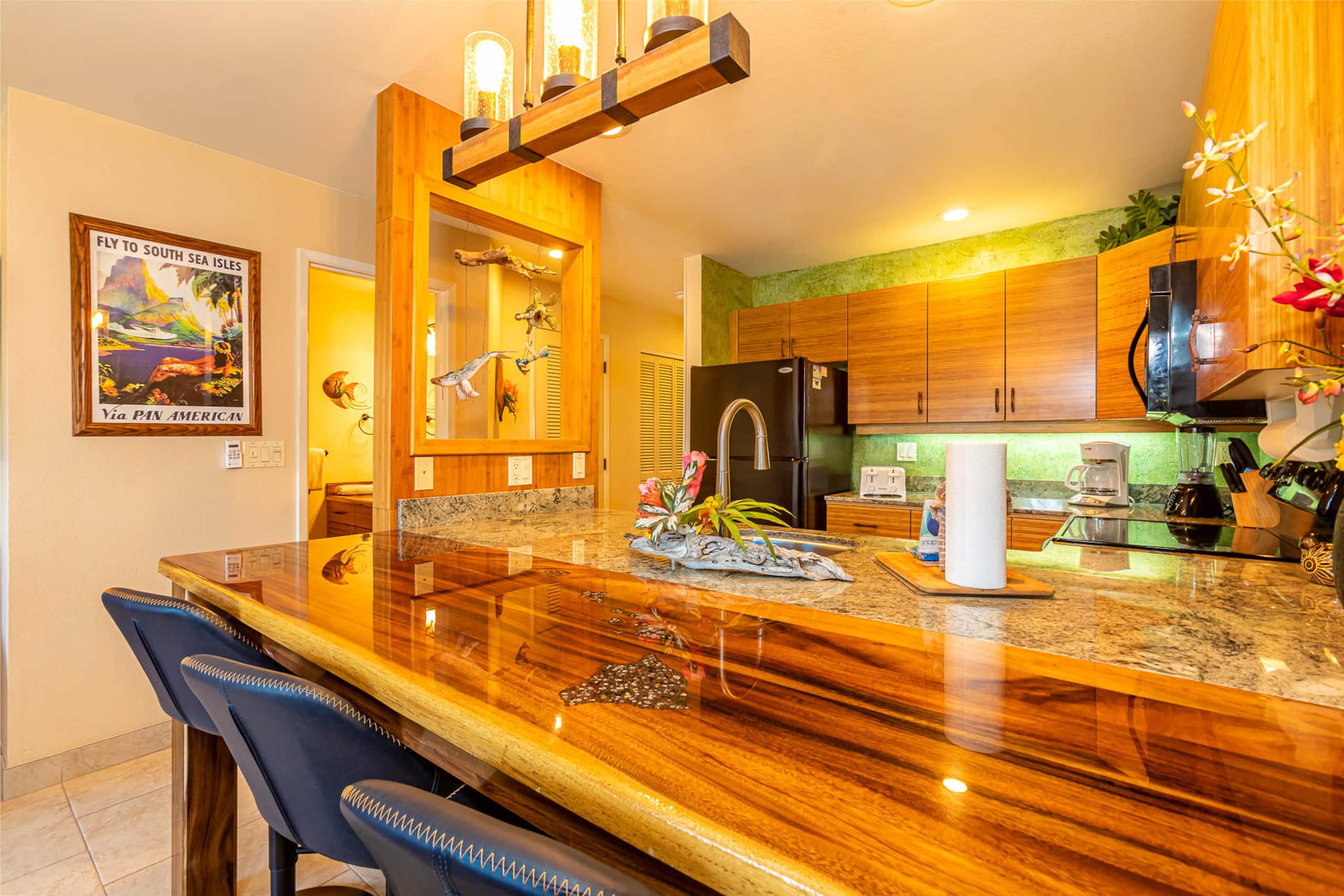Condo in Kihei · ★5.0 · 1 bedroom · 2 beds · 2 private baths - Image 6