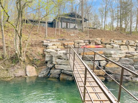 Camp Chinkapin ~ total privacy w/ dock on Little R