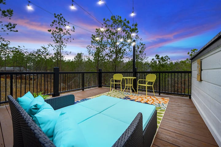 Beneath The Stars | 12 Guests | Hot Tub + Minigolf - Broken Bow, OK