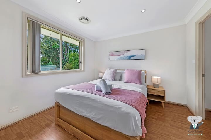 غرفة نوم نظيفة ومريحة