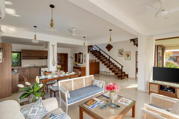 Rooms: Living room