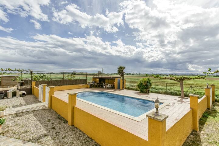 Les Cabretes Vilanova de la Muga gallery image 4