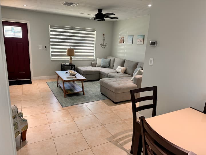 Priceless Waterfront Escape In Matlacha - Matlacha, FL