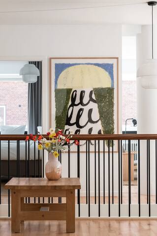 Queens Courtyard 3BR by Daniel&Jacob’s gallery image 4