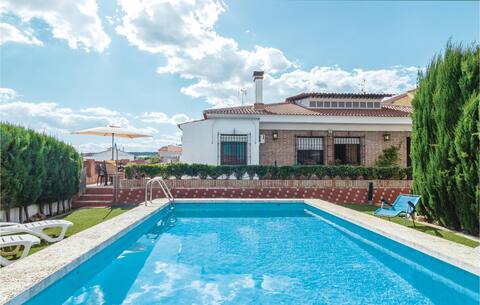 3 bedroom awesome home in Hornachuelos