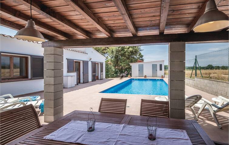 3 bedroom nice home in Vidreres gallery image 3