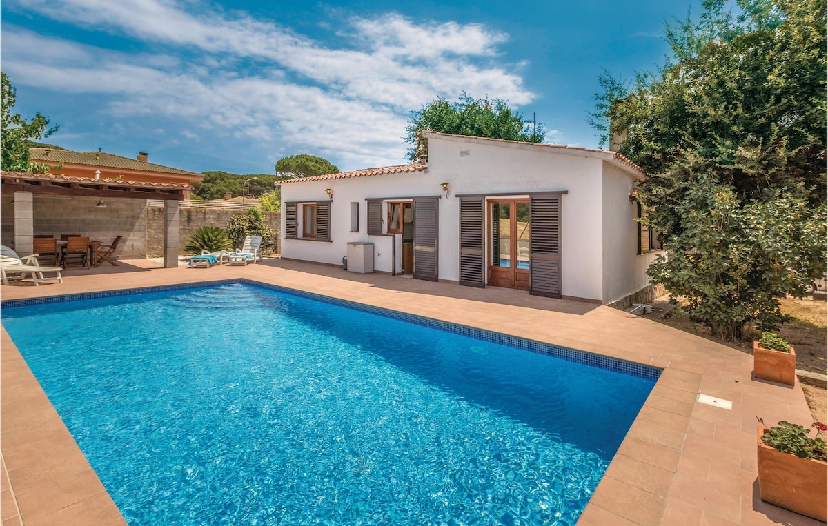 Propriété Airbnb réussie: 3 bedroom nice home in Vidreres à Vidreres