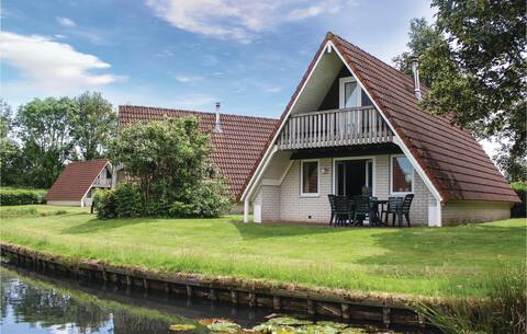 Amazing home in Gramsbergen with kitchen