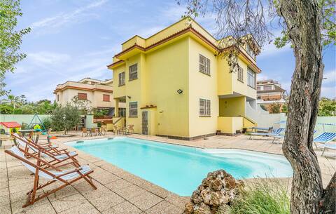 Awesome home in Torvaianica with house sea view