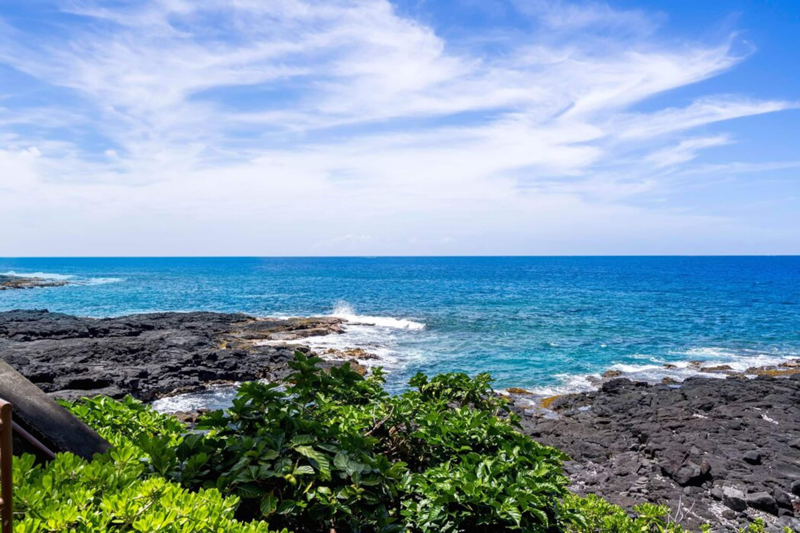 Condo in Kailua-Kona · ★5.0 · 2 bedrooms · 2 beds · 2 baths - Image 2