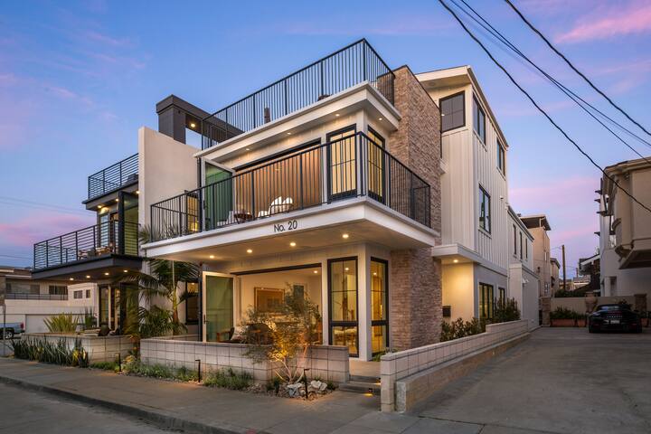 Beach Paradise – Stunning 3-Story in Long Beach!