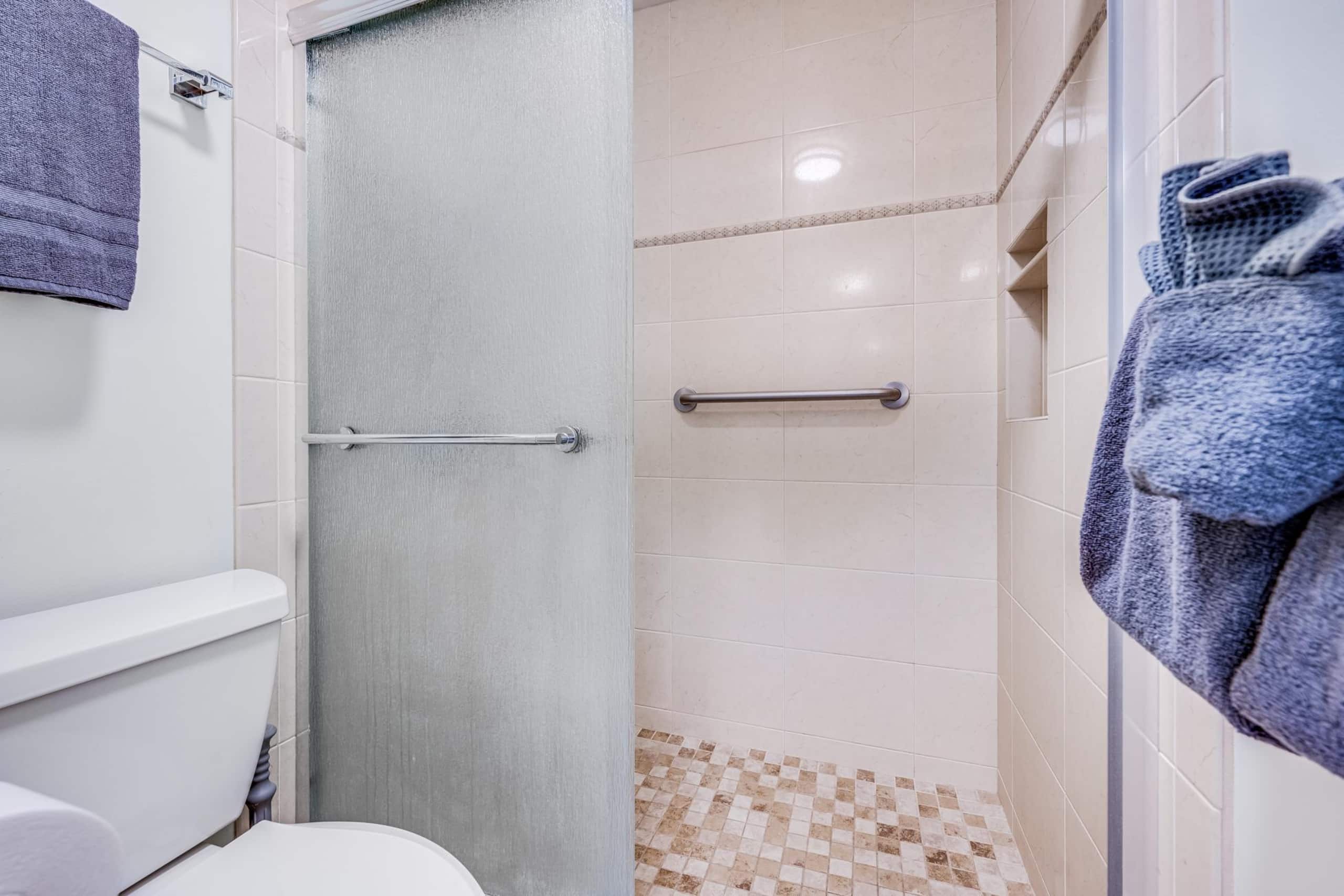 Condo in Kihei · ★4.58 · 1 bedroom · 2 beds · 1 shared bath - Image 30