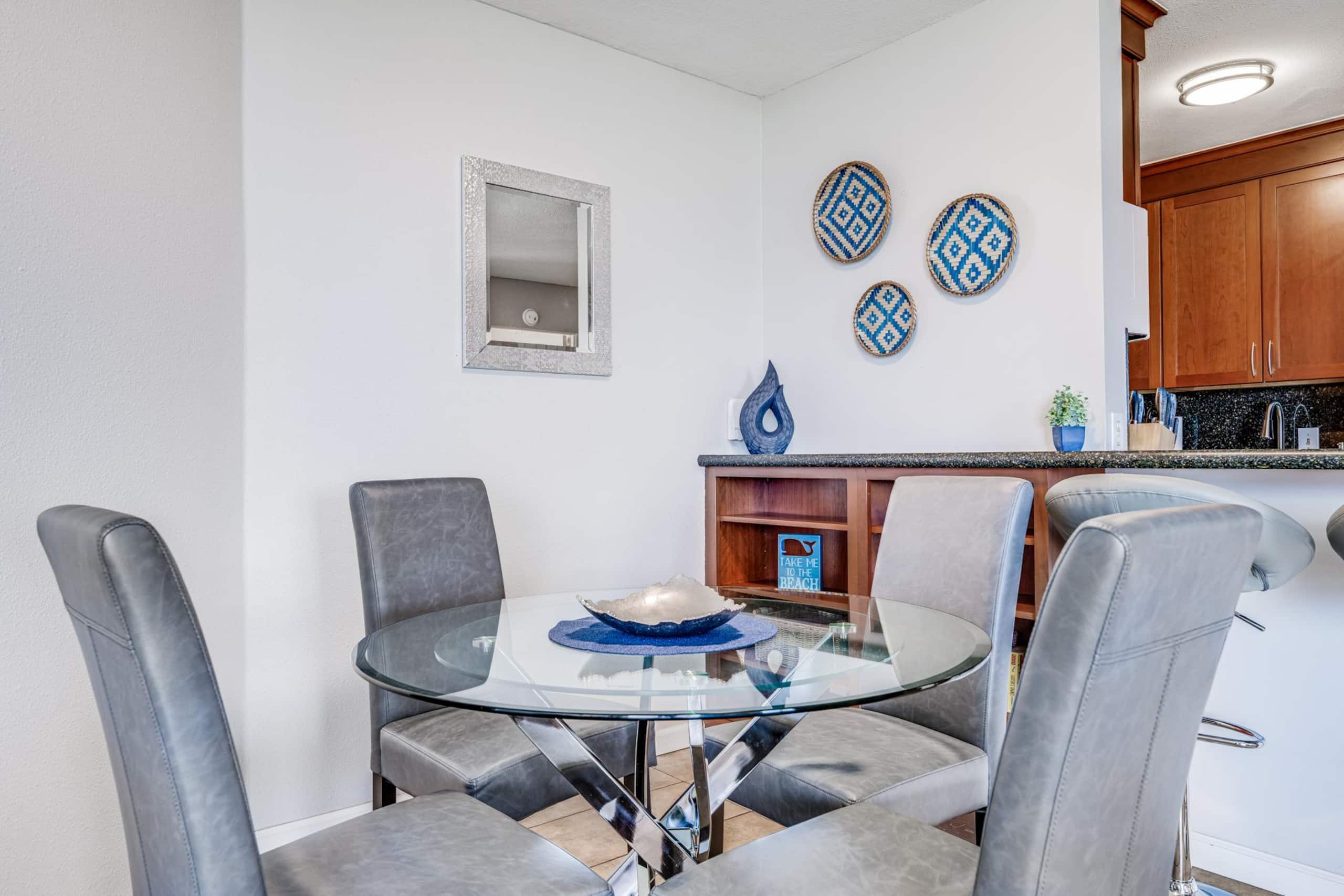 Condo in Kihei · ★4.58 · 1 bedroom · 2 beds · 1 shared bath - Image 17