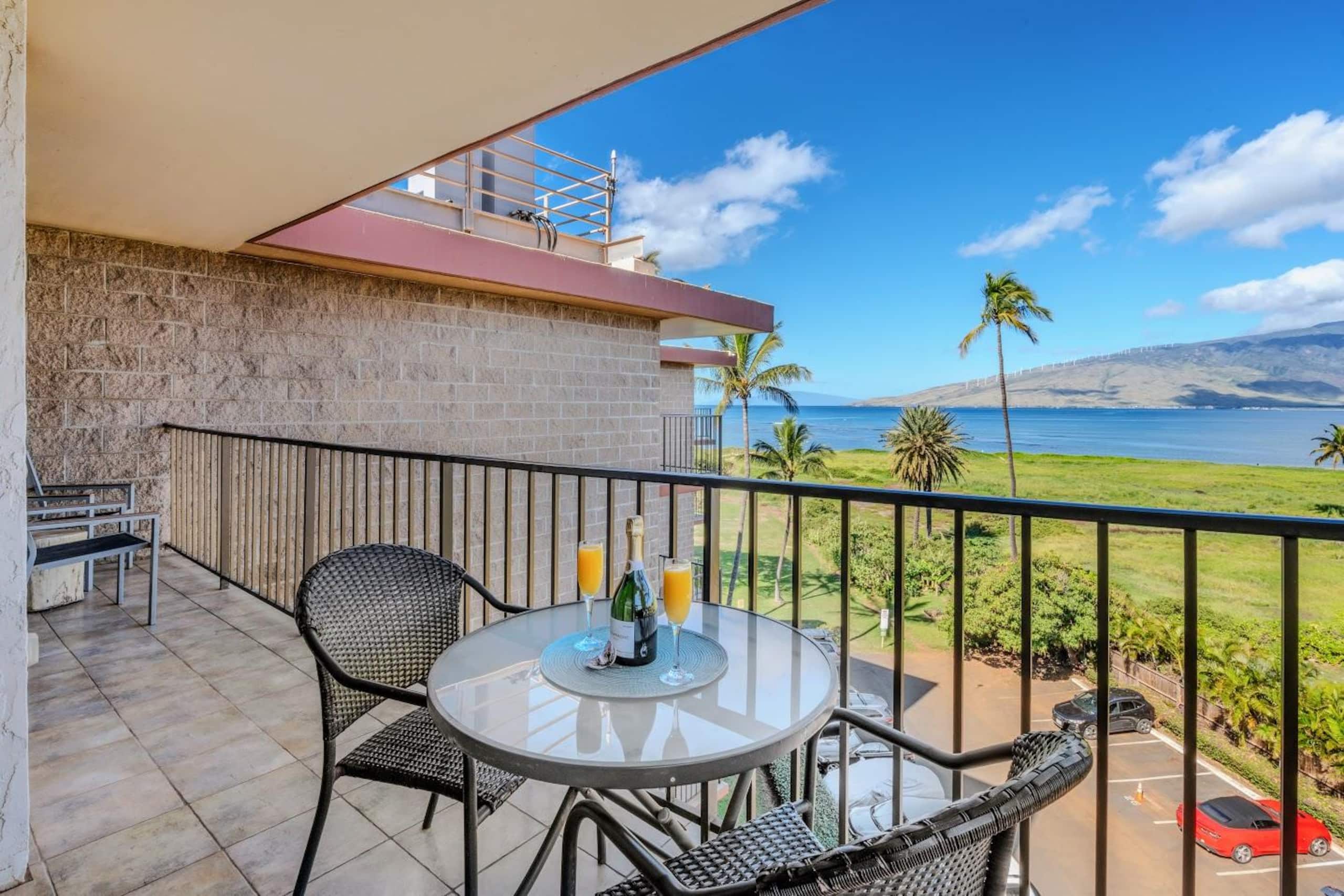 Condo in Kihei · ★4.58 · 1 bedroom · 2 beds · 1 shared bath - Image 13
