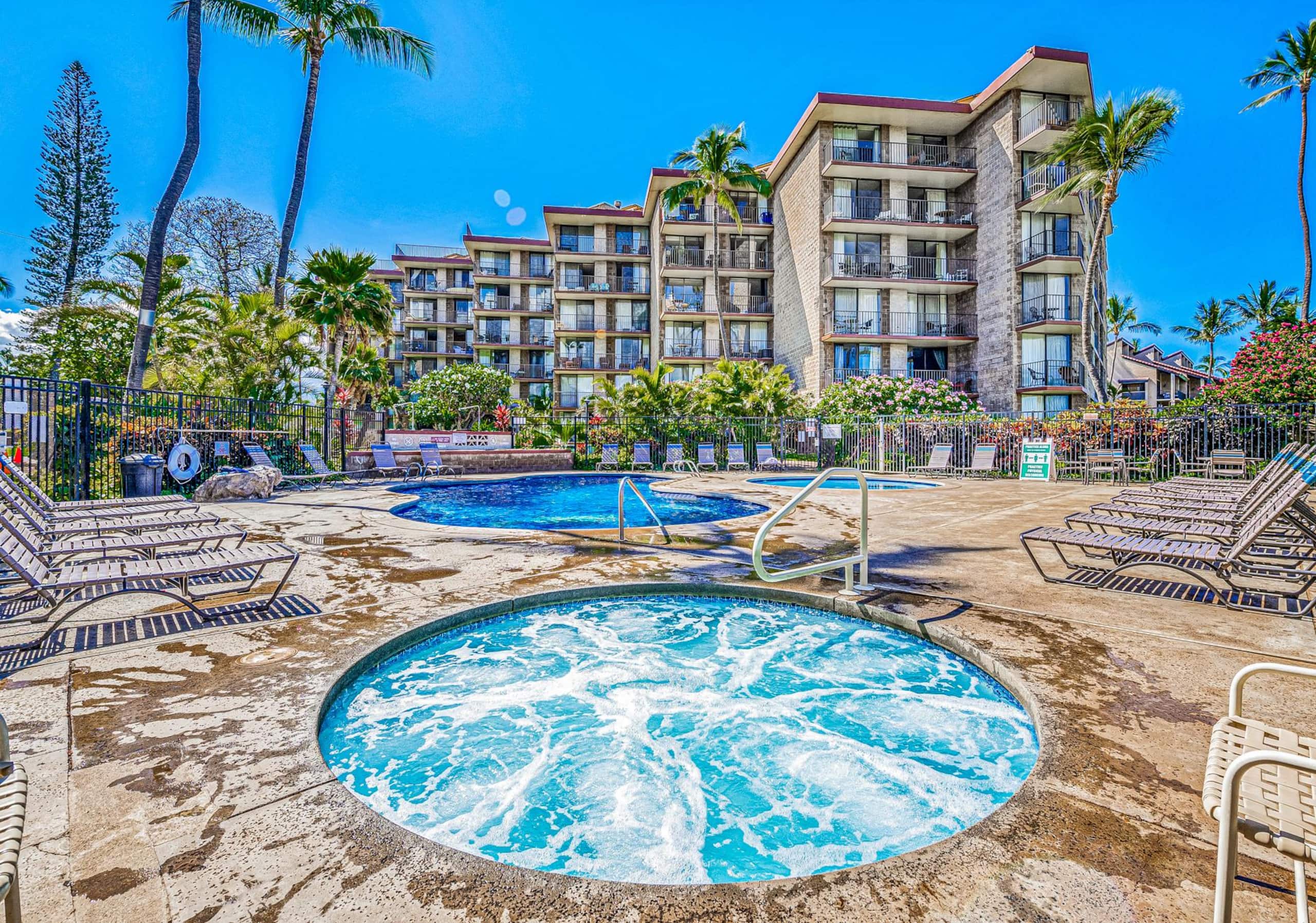 Condo in Kihei · ★4.58 · 1 bedroom · 2 beds · 1 shared bath - Image 37