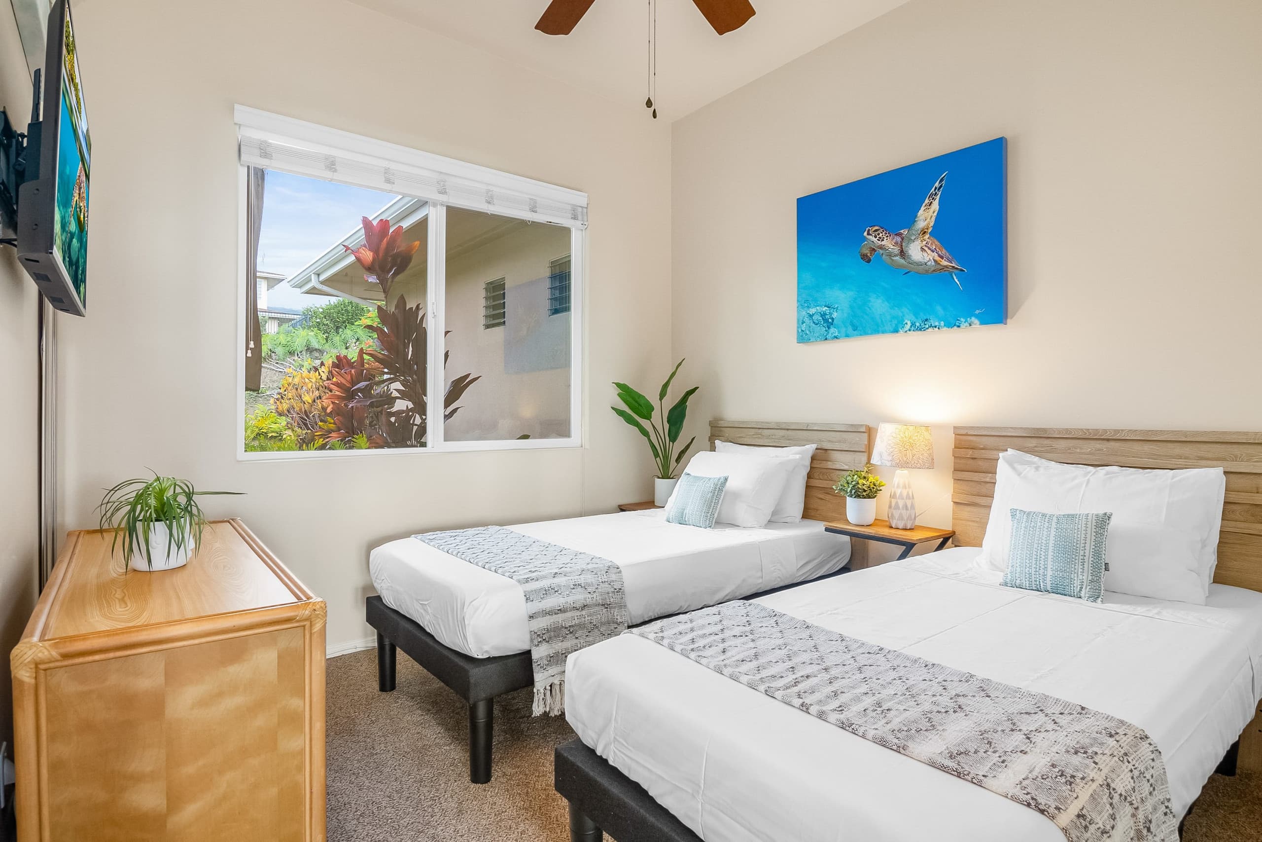 Home in Kailua-Kona · ★4.97 · 3 bedrooms · 6 beds · 2 baths - Image 58
