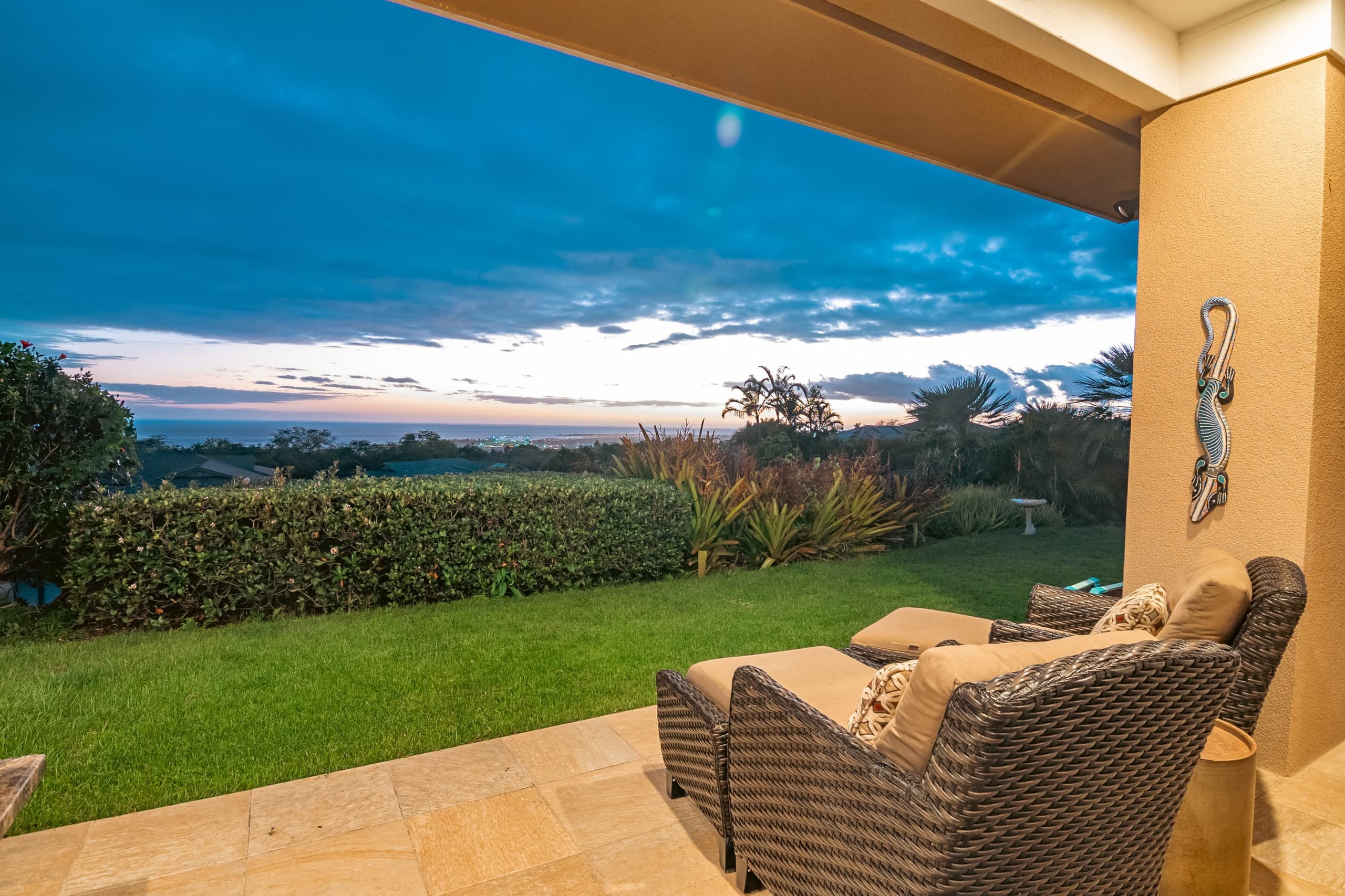 Home in Kailua-Kona · ★4.97 · 3 bedrooms · 6 beds · 2 baths - Image 86