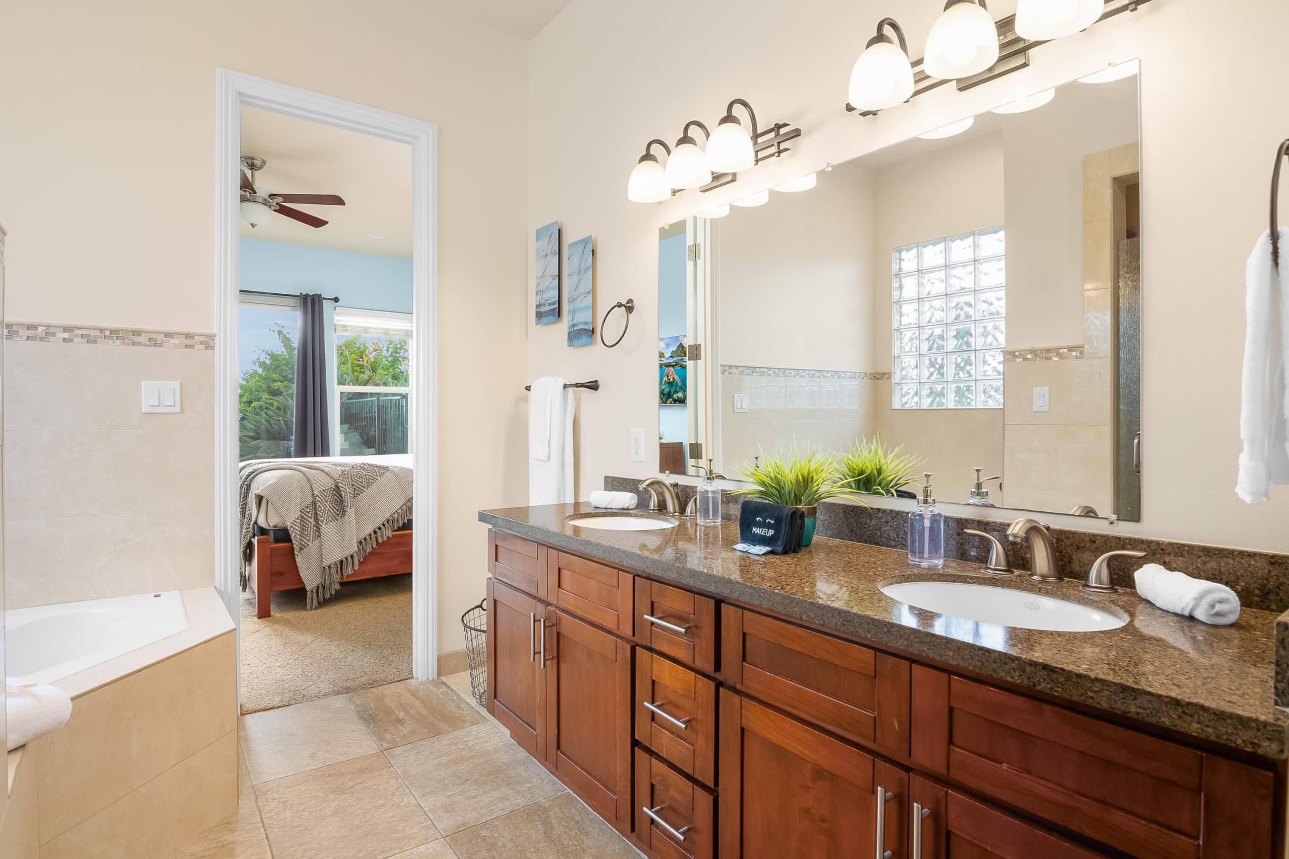 Home in Kailua-Kona · ★4.97 · 3 bedrooms · 6 beds · 2 baths - Image 66