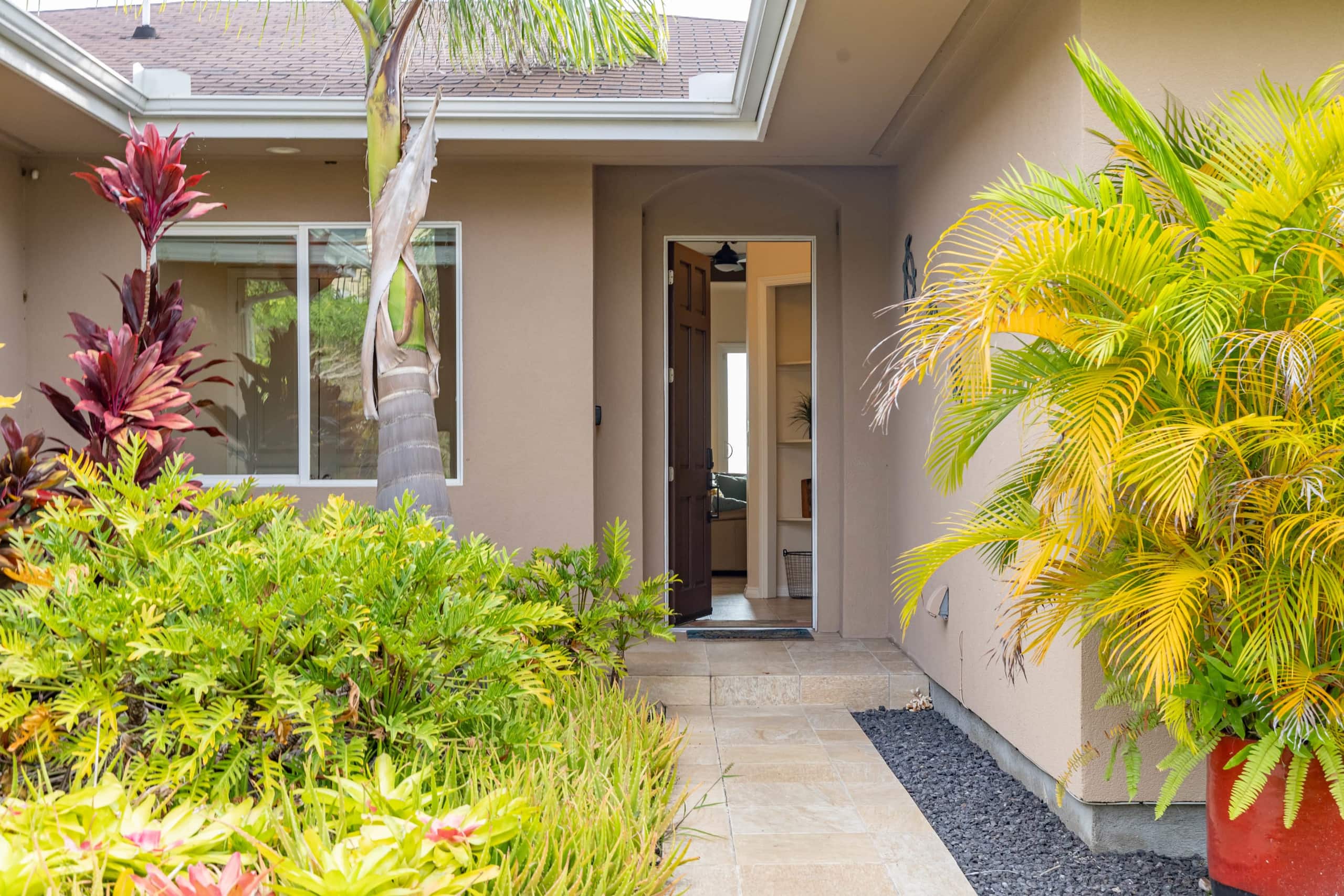 Home in Kailua-Kona · ★4.97 · 3 bedrooms · 6 beds · 2 baths - Image 94