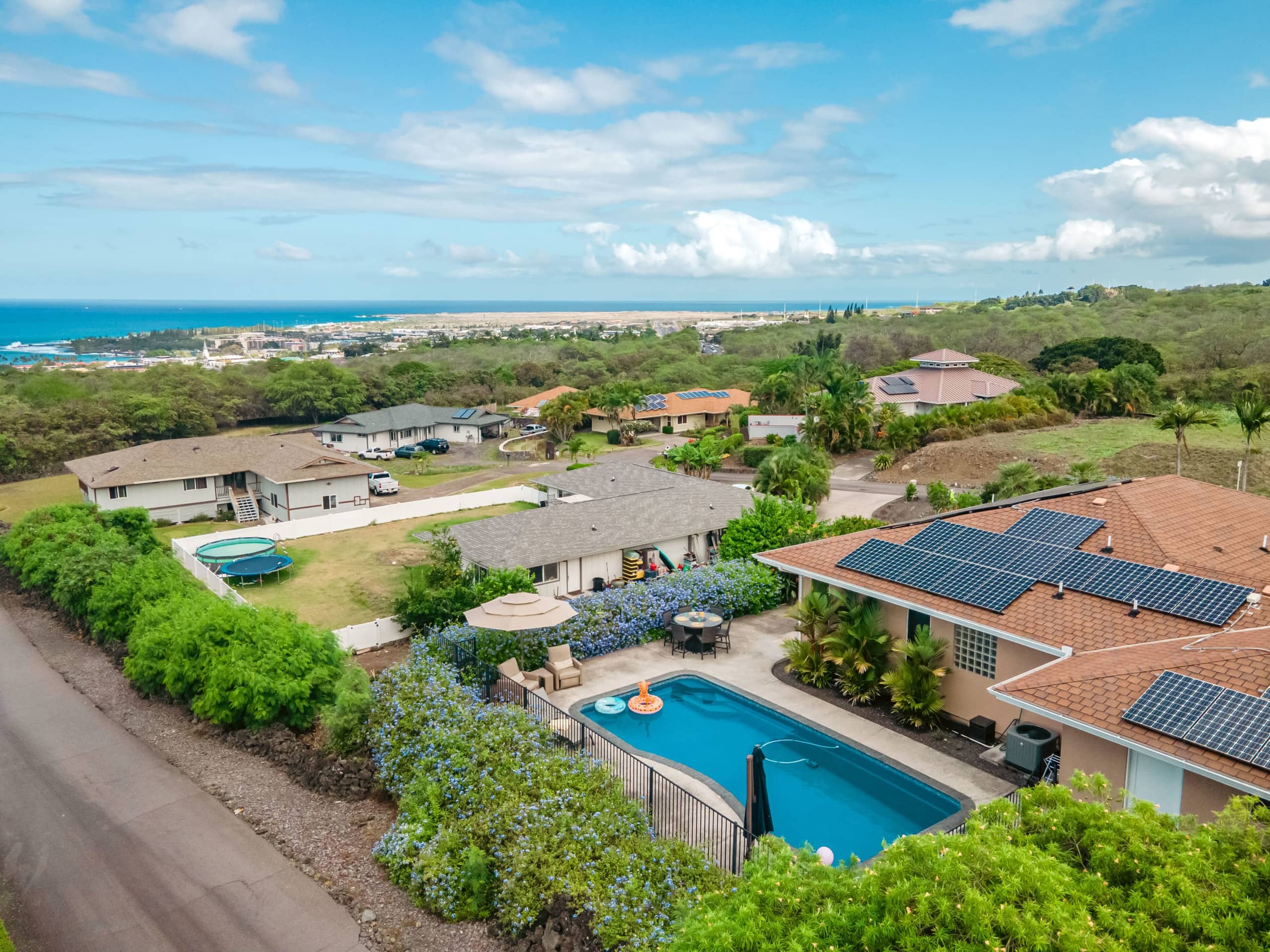 Home in Kailua-Kona · ★4.97 · 3 bedrooms · 6 beds · 2 baths - Image 110
