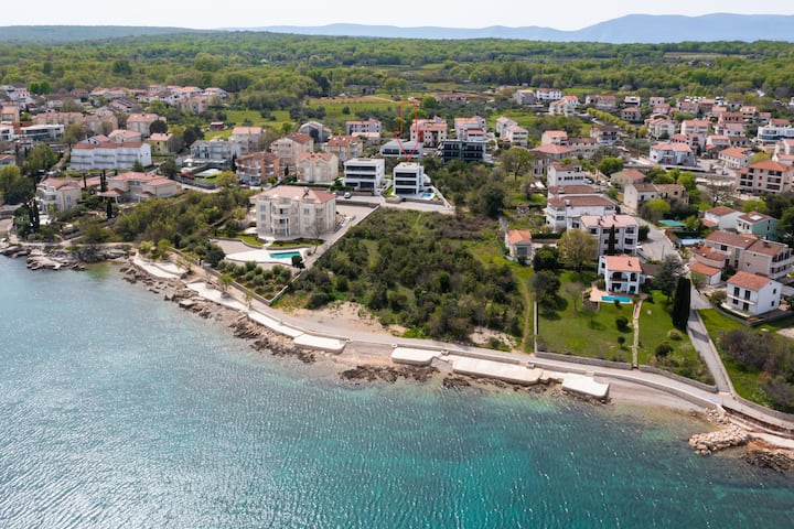 Apartment Penthouse Porat