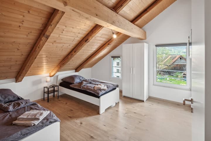 Dhoma e gjumit 1 me televizor INTELIGJENT