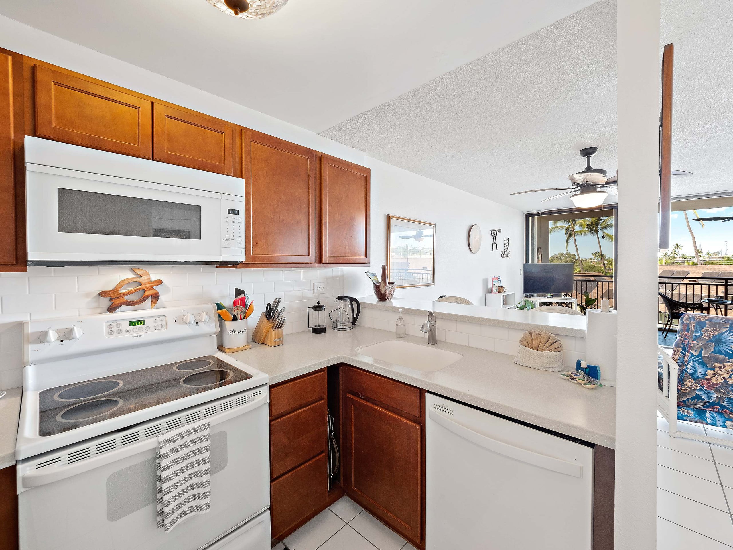 Condo in Kailua-Kona · ★4.88 · 1 bedroom · 1 bed · 2 baths - Image 16