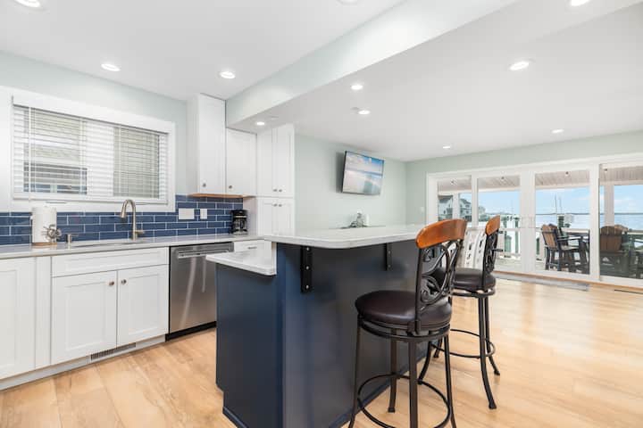 Remodeled Retreat | 4br W/ Dock & Outdoor Shower - Ocean City, MD