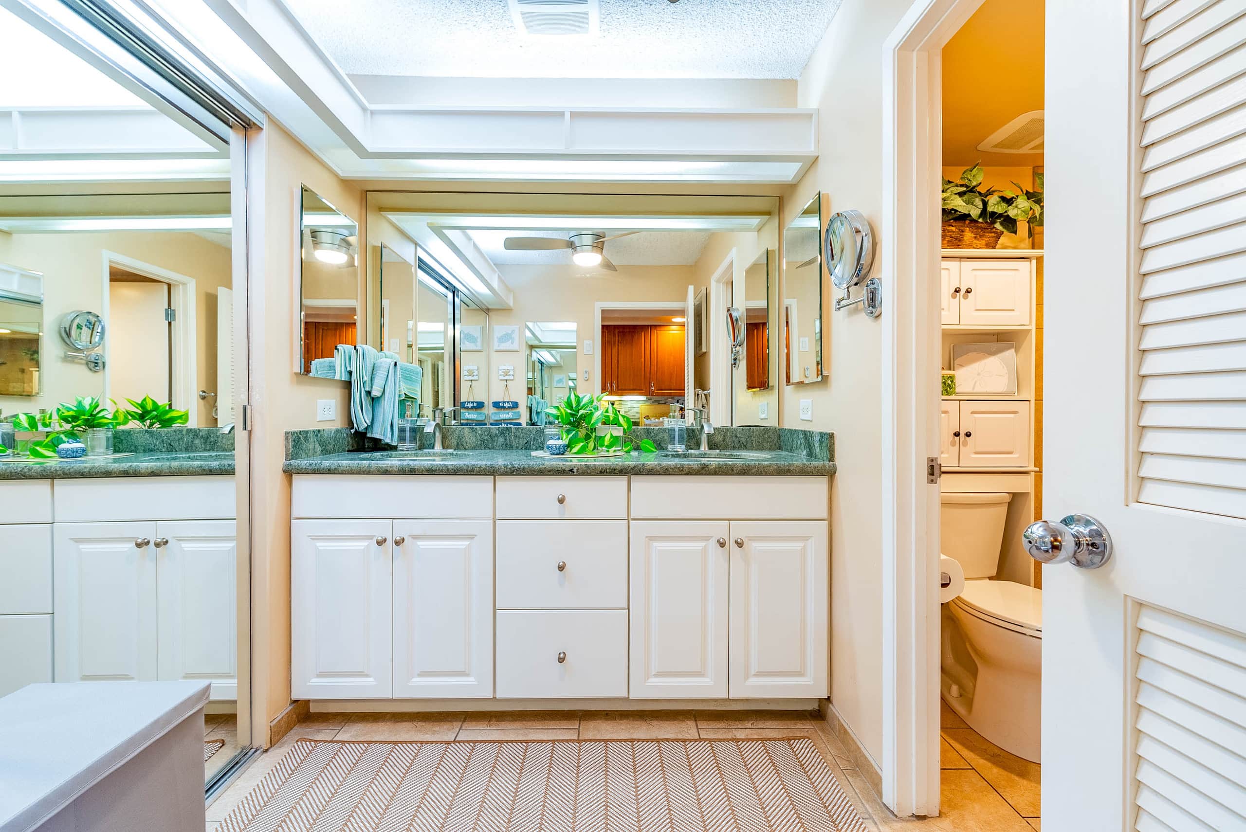 Resort in Lahaina · ★5.0 · Studio · 2 beds · 1 private bath - Image 8
