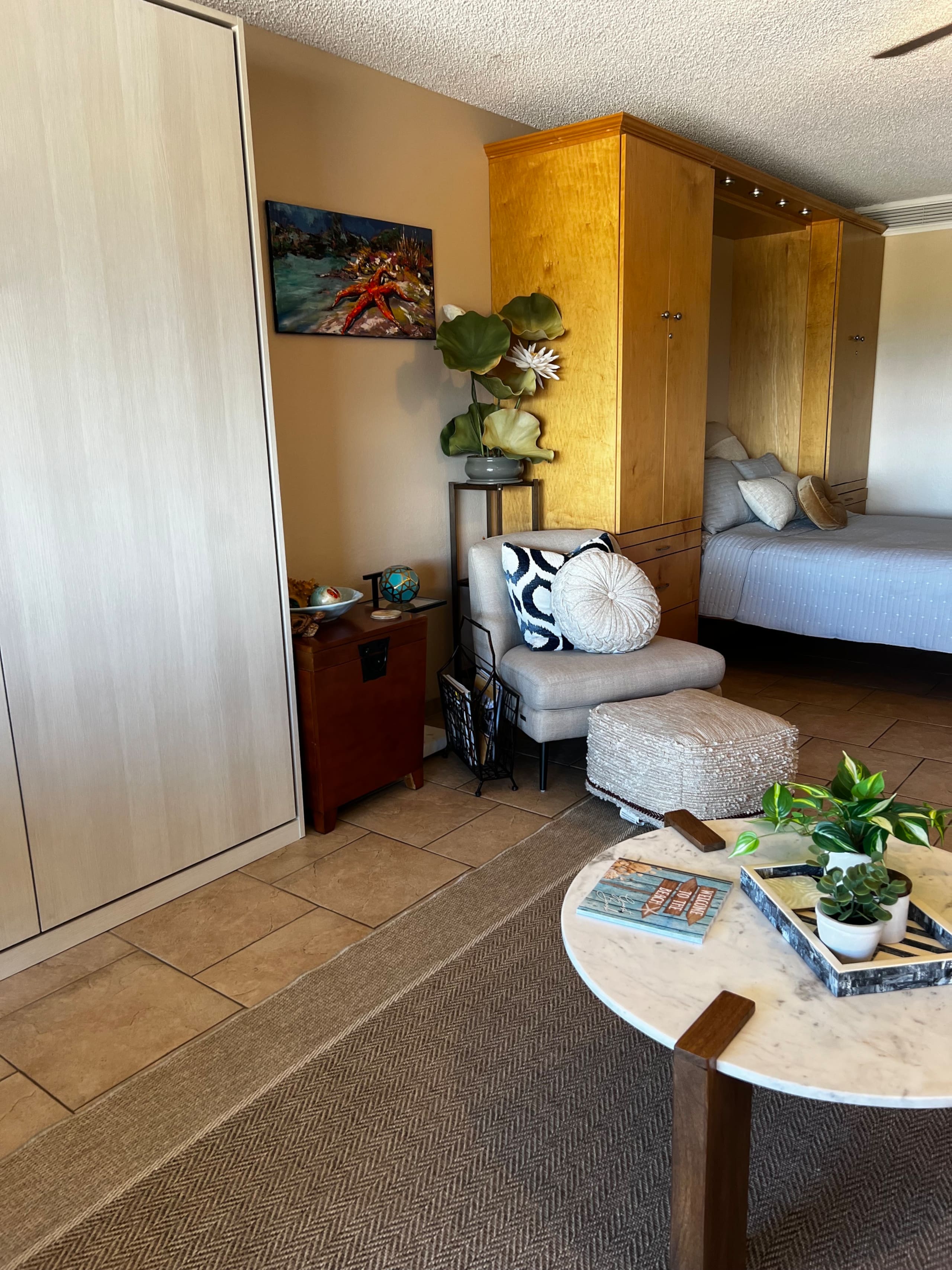 Resort in Lahaina · ★5.0 · Studio · 2 beds · 1 private bath - Image 1