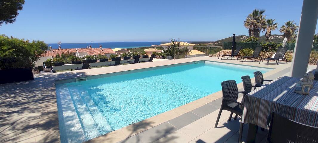 V196| Villa Brisas gallery image 2