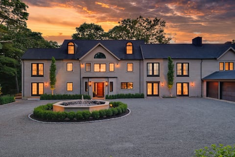 Mansion | WiFi | Fire Pit | Sleeps 14+