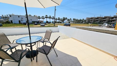 Beach Love Beachfront Apartment