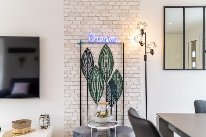 Stéphane Plaza Immobilier managed Airbnb listing 1