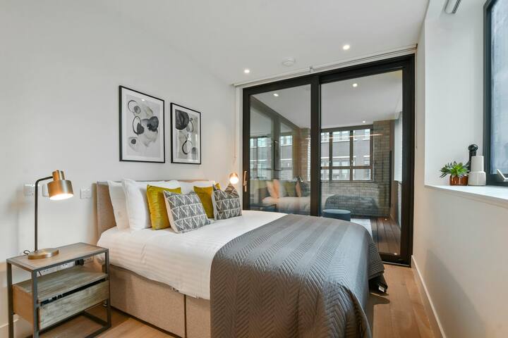 2-bedroom penthouse Fitzrovia gallery image 5
