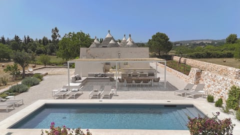TD I Coni di Pinurè Trulli with Scenic Valley View