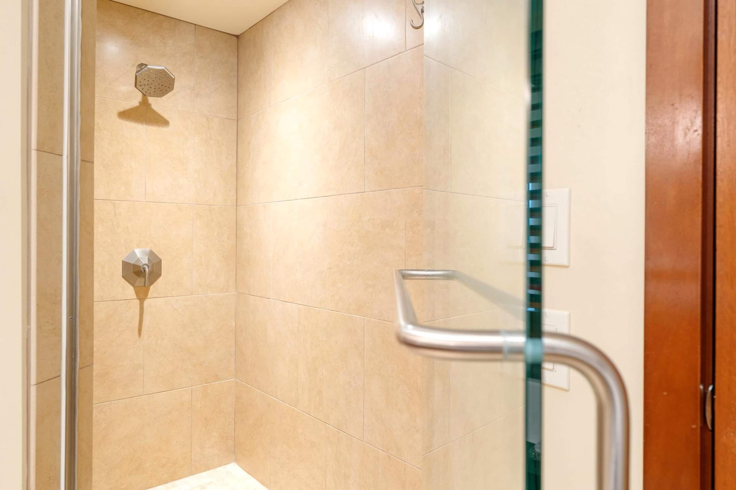 Condo in Kapolei · ★4.89 · 2 bedrooms · 3 beds · 2 private baths - Image 39