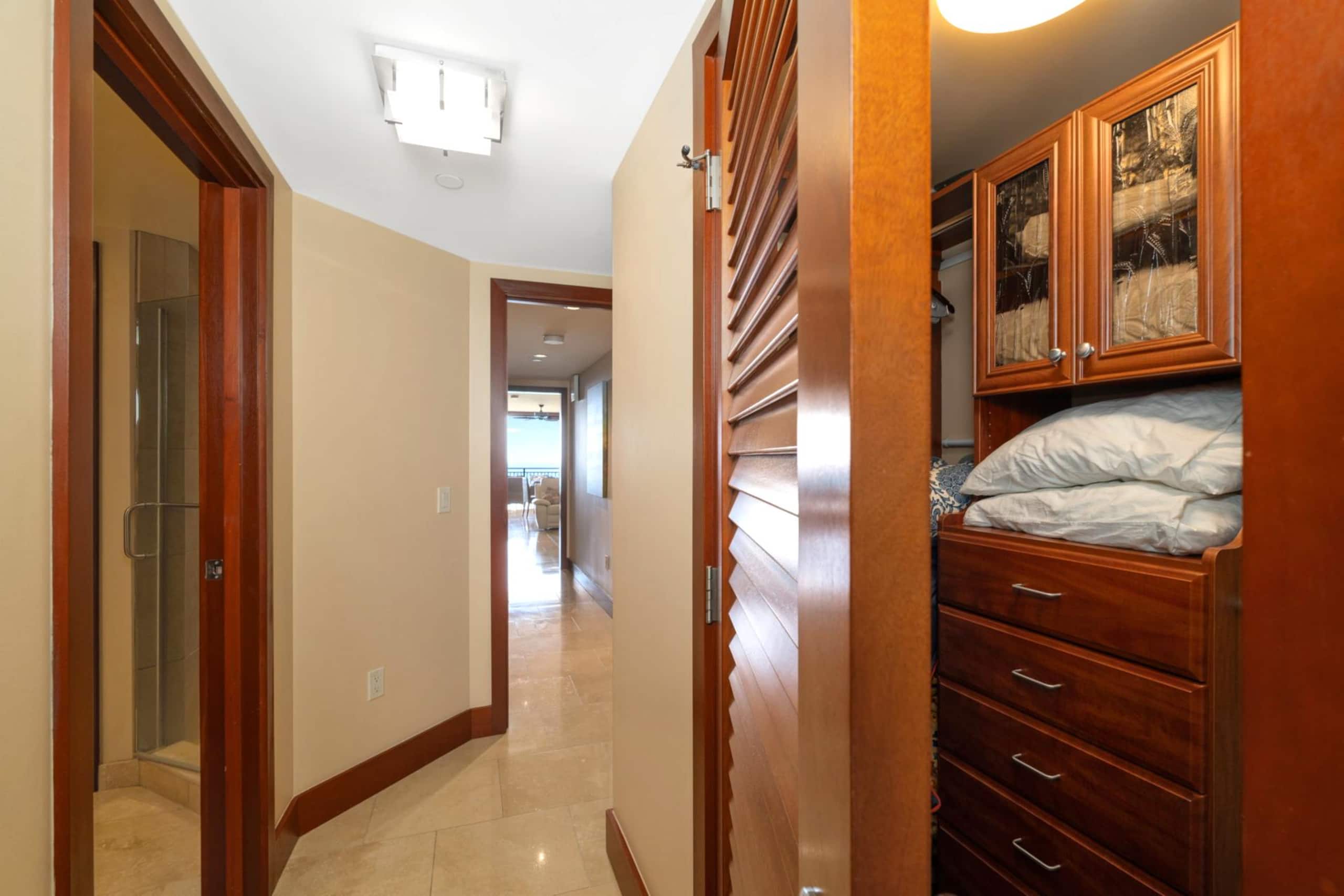 Condo in Kapolei · ★4.89 · 2 bedrooms · 3 beds · 2 private baths - Image 33