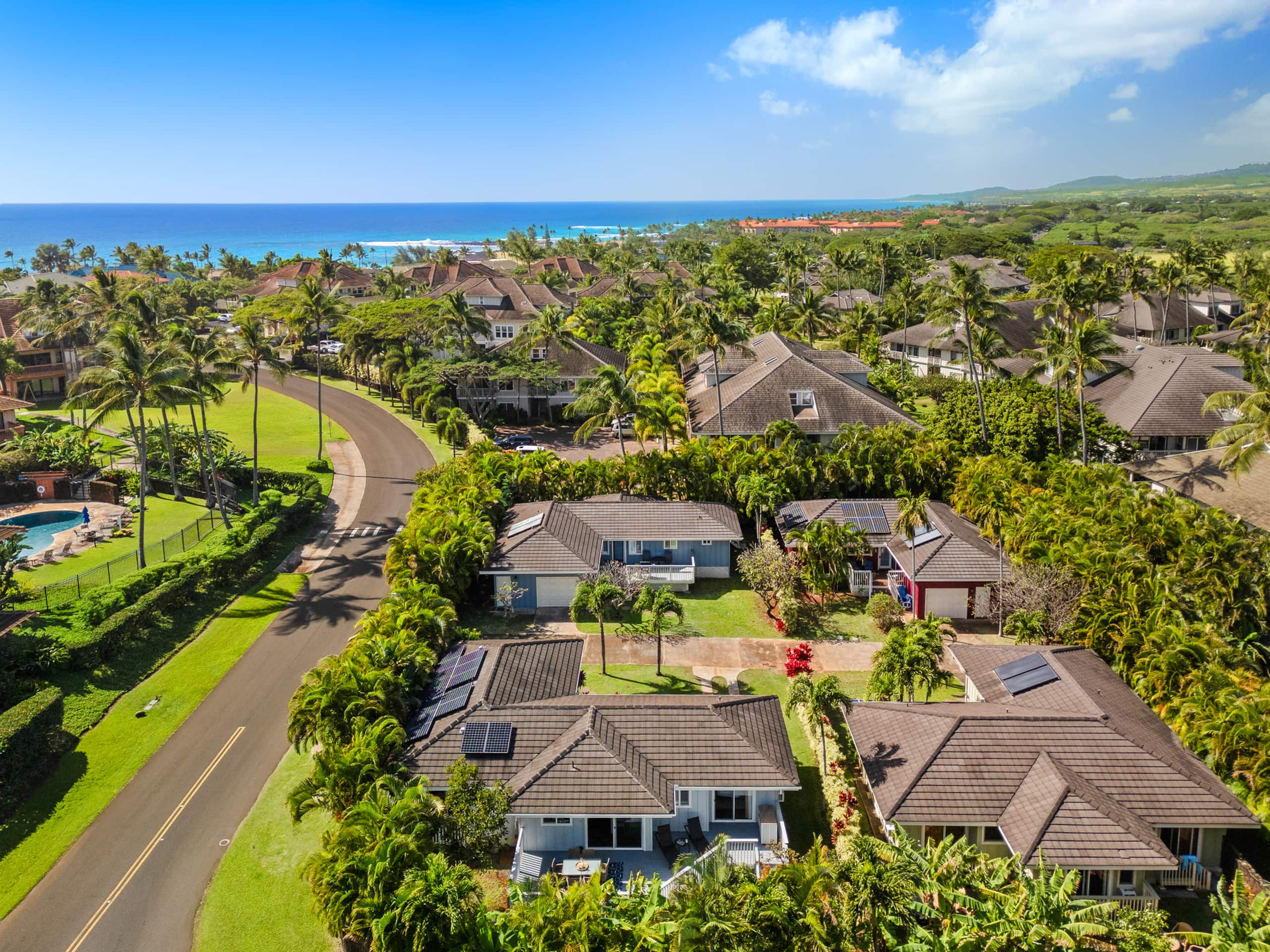 Sugar Cottage by Alekona Kauai 2BR Cottage w AC - Photo 10