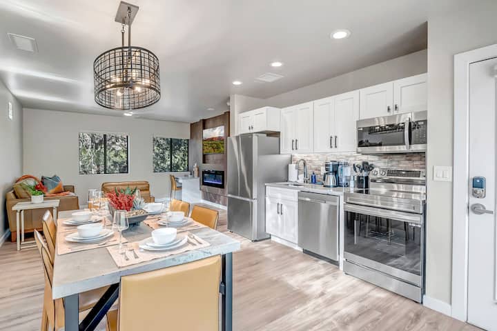 Trailhead Suite B, Direct Access To The Trail - Sedona, AZ