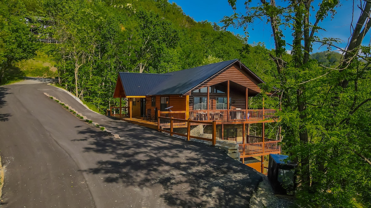 Mountain Valley View*Tranquil*Game Room*Sleeps 18 - Cabins for
